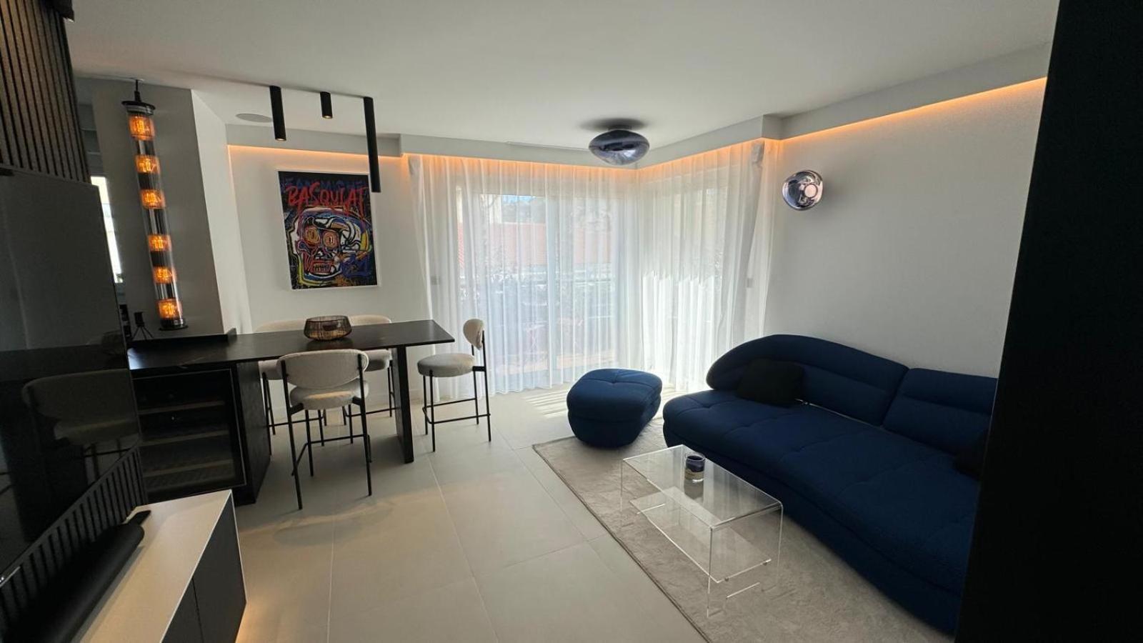 Appartement Luxueux Plein Centre De Cavalaire A 2Mn De La Plage Exterior photo