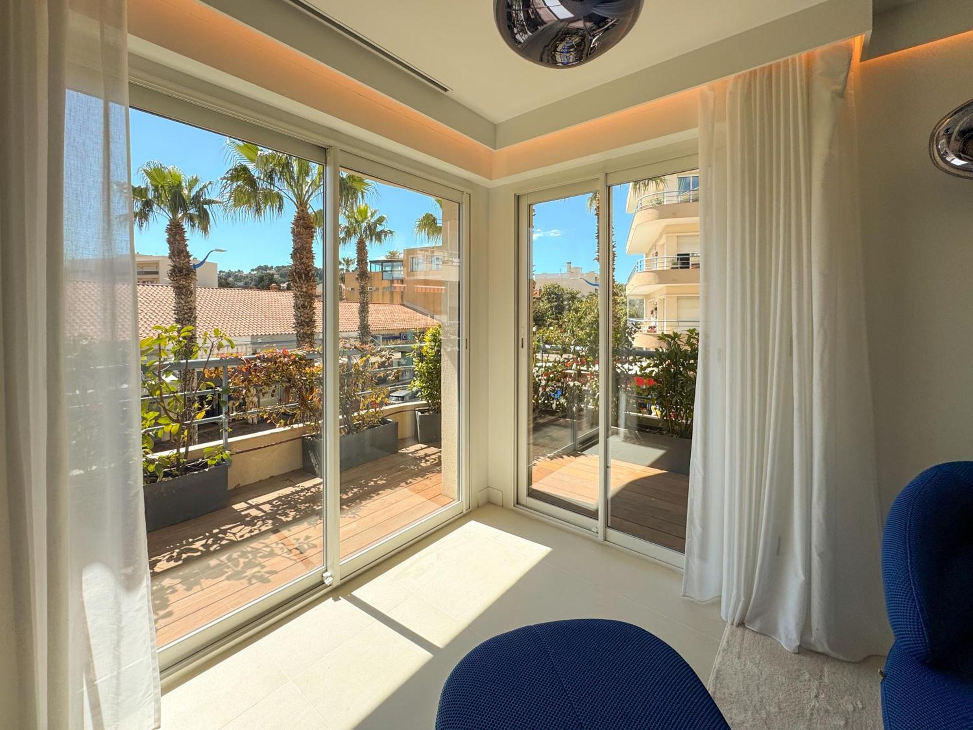 Appartement Luxueux Plein Centre De Cavalaire A 2Mn De La Plage Exterior photo